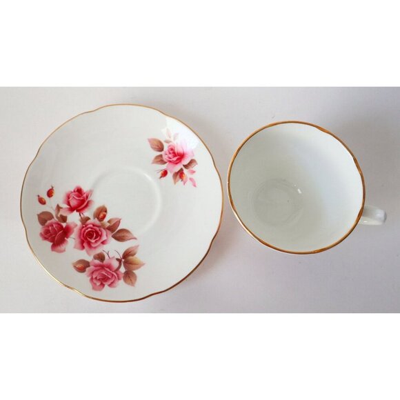Vintage Royal Grafton Teacup and Saucer Rose Floral Tea Cup - Picture 5 of 5